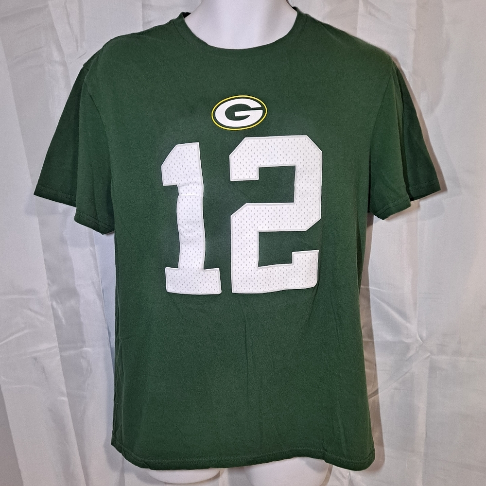 Aaron Rodgers #12 Green Bay T-shirt Adult Large Green Fanatics Short Sleeve Crew